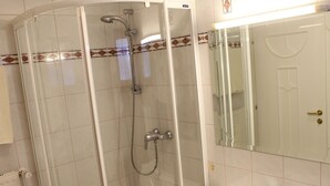 Unclassified image, 3 of 17, button - Modern Apartment in Salzburg With Garden (Filzmoos)