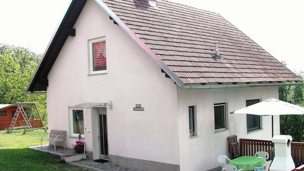 House | Exterior - Holiday Home in Paldau With Balcony, Terrace, Garden,parking (Paldau)