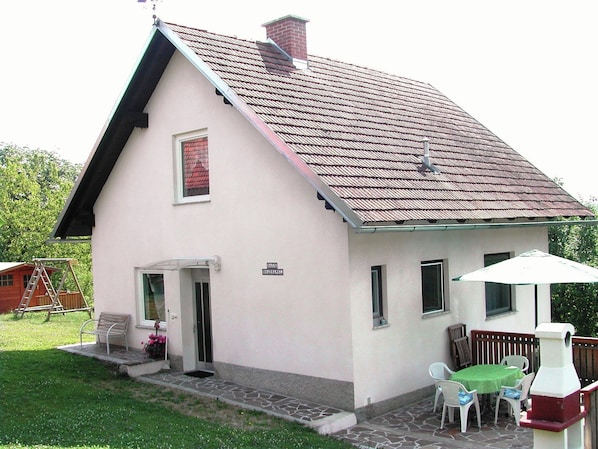 House | Exterior - Holiday Home in Paldau With Balcony, Terrace, Garden,parking (Paldau)