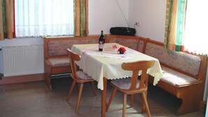 Dining - Holiday Home in Paldau With Balcony, Terrace, Garden,parking (Paldau)
