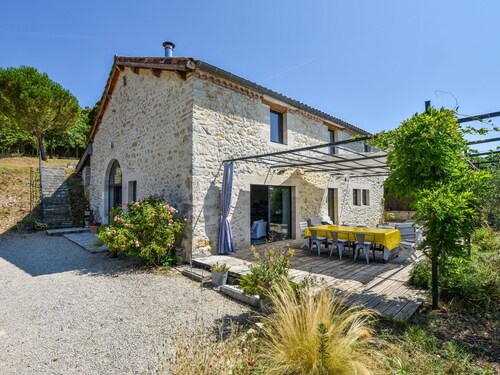 Splendid Holiday Home in Espère France With Private Pool