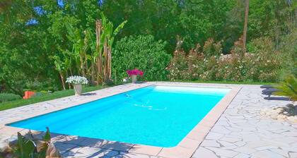 Peaceful Villa in Saint Paul de Vence With Swimming Pool