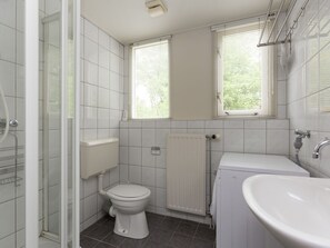House | Bathroom | Shower - Cozy House with Garden near Lemelerberg (Lemele)