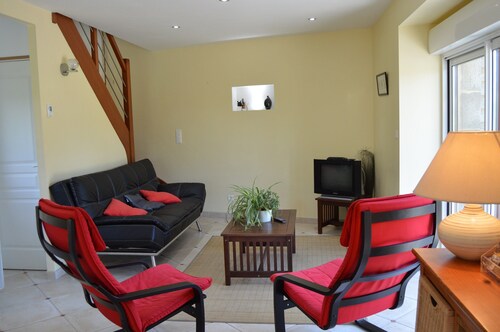 Peaceful Stay Near Lake