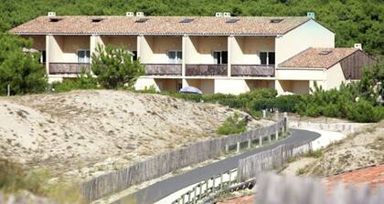 Cozy Apartment in the Lively Resort of Carcans Océan