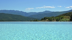 Outdoor pool - Comfortable Villa in Prunet-et-belpuig With Terrace (Prunet-et-Belpuig)