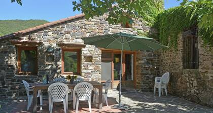 Comfortable Villa in Prunet-et-belpuig With Terrace