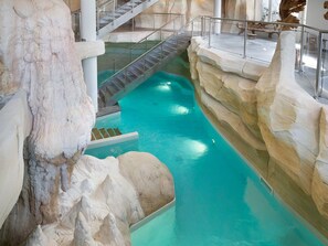 Pool - Authentic Apartment Located in the Center of Les Arcs 1950 (Bourg-Saint-Maurice)
