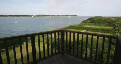 Beautiful Holiday Home in La Trinite-sur-mer With Garden