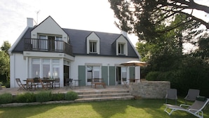 Exterior - Beautiful Holiday Home in La Trinite-sur-mer With Garden (La Trinite-sur-Mer)