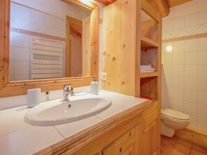 Apartment | Badezimmer | Dusche