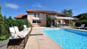 Unclassified image, 3 of 38, button - Idyllic Villa in Leynes With Swimming Pool (Leynes)