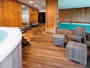 Spa - Apartment in French Alps Near Ski Slopes (Bourg-Saint-Maurice)