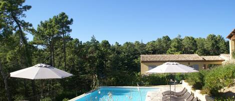 Piscine extérieure