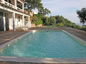 Outdoor pool - Country-style Decorated Villa With Pool and Breathtaking, Panoramic View of the Gulf of Saint-tropez (Sainte-Maxime)