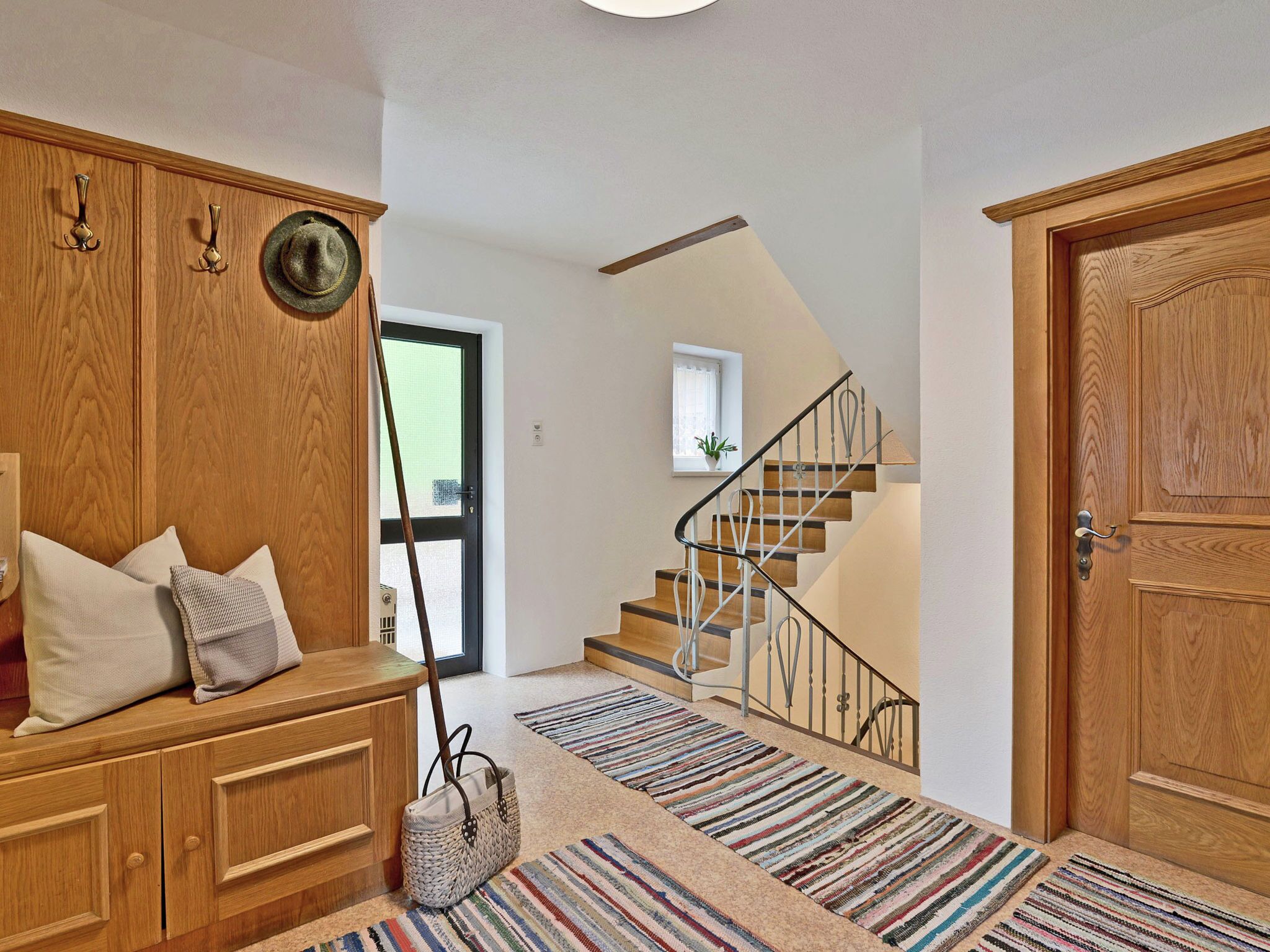 5 bedrooms