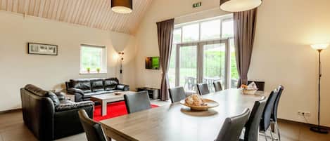 House | Living room