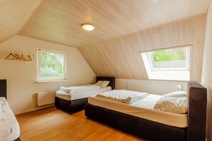 4 bedrooms, individually furnished, bed sheets - Kempen Comfort With Sauna & Tub (Vessem)