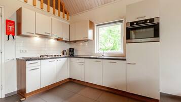 House | Dapur peribadi | Kerusi tinggi