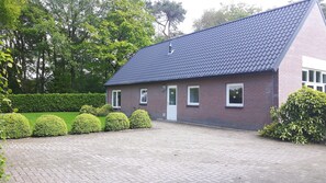 Exterior - Kempen Comfort With Sauna & Tub (Vessem)