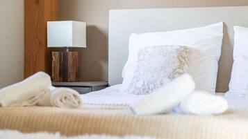 House | 2 bedrooms, bed sheets