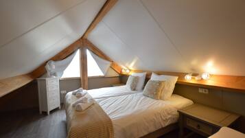 House | 2 bedrooms, bed sheets