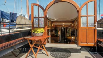 Mobile Home | Balcony