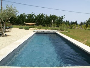 Outdoor pool - Beautiful, Modern Villa With Private Pool, Fenced Garden, in the Beautiful Lubéron! (Cucuron)