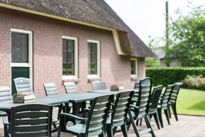 House | Balcony - Farmhouse in Rheeze Near Forest and Meadows (Rheeze)