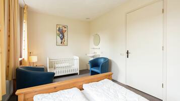 9 bedrooms, individually furnished