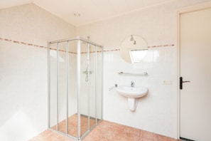 House | Bathroom