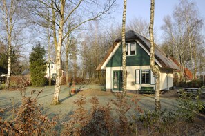 Exterior - Holiday Home in Heeten Near Forest (Heeten)