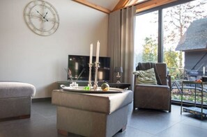House | Living room - Tranquil Holiday Home in Alphen-chaam With Stables (Alphen)