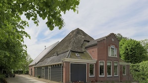 Unclassified image, 3 of 25, button - Pretty Holiday Home in Twisk With Private Garden (Twisk)