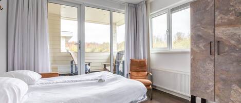 Villa | 5 bedrooms, individually furnished, bed sheets