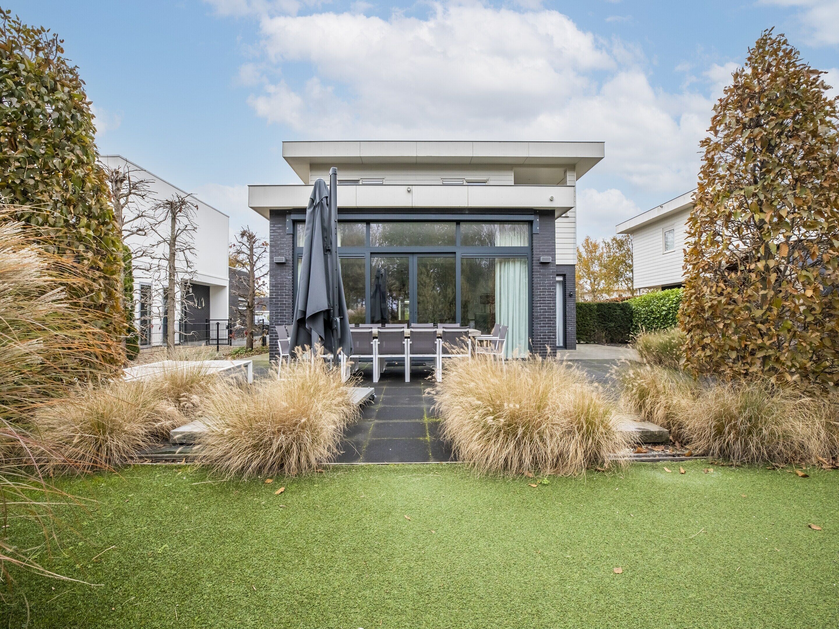 Villa | Exterior
