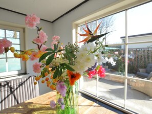 Dining - Luxuriously Furnished House With Sauna and Hot Tub Near the Efteling (Kaatsheuvel)