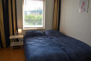 Casa | 3 dormitorios, mobiliario individual, ropa de cama