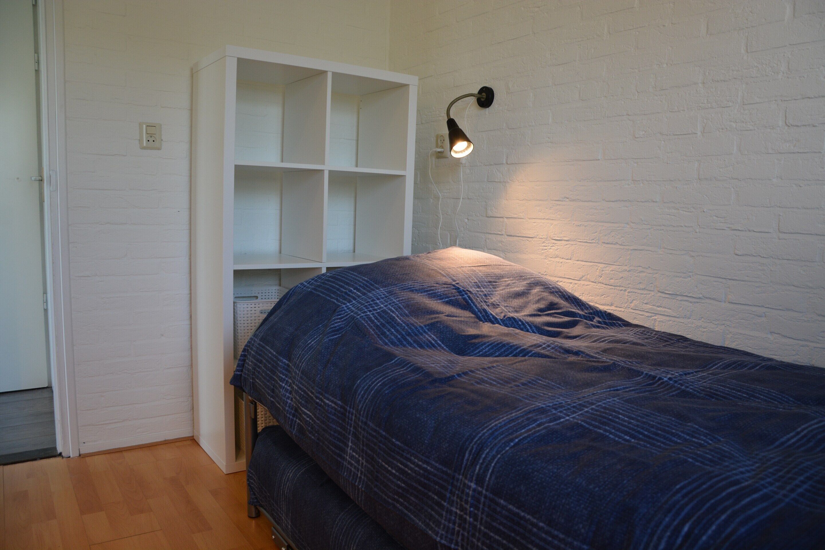 3 bedrooms, individually furnished, bed sheets