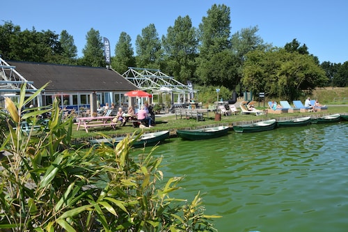 Lovely Home in Noordwijkerhout near Sea Beach