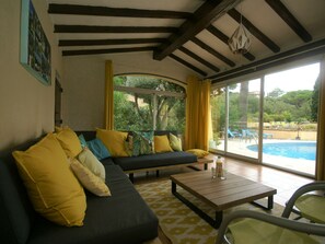 House | Living room | Fireplace, DVD player, MP3 dock - Nice Villa With Seaview in Les Issambres, France, With Private Swimming Pool (Roquebrune-sur-Argens)