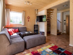 Chalet | Living area - Awe-inspiring Chalet Near Ski Area in Sankt Georgen ob Murau (Sankt Georgen am Kreischberg)