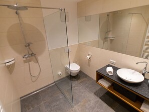 Apartment | Badezimmer | Handtücher