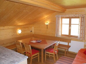 Apartment | Dining - Chalet in Sankt Gallenkirch Near Ski Bus (Sankt Gallenkirch)