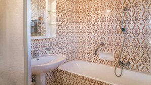 House | Bathroom | Bathtub - Spacious Apartment in Hopfgarten im Brixental near Ski Area (Hopfgarten im Brixental)