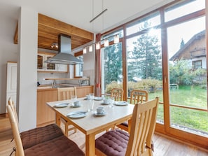 Dining - Fascinating Apartment in Bad Kleinkirchheim With Garden (Bad Kleinkirchheim)