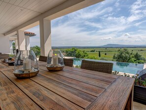 Balcony - Modern Villa in Azille With Private Pool and Jacuzzi (Azille)
