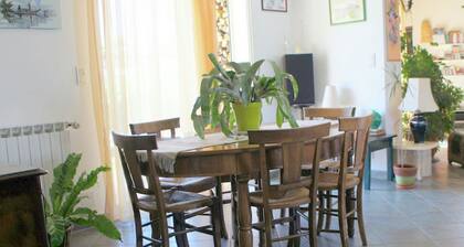 Charming Holiday Home in Oraison With Private Pool