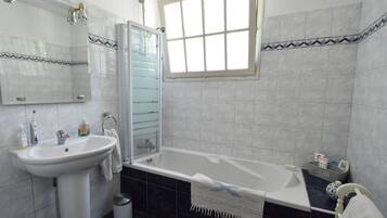 Nhà | Phòng tắm | Vòi sen/bồn tắm kết hợp, khăn tắm