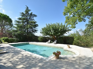 Outdoor pool - Modern Holiday Home in Languedoc-roussillon With Pool (Saint-Jean-de-Maruejols-et-Avejan)